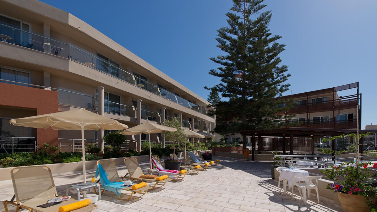Minos Hotel 